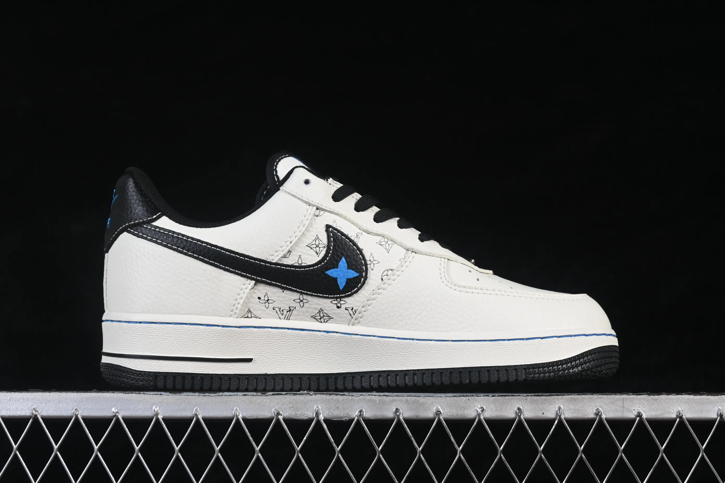 All categories Nk Air Force 1 Air Force series Nk Air Force 1 Low Air Force low-top Nike Air Force 1'07 Low joint white and black print Air Force 1 low-top casual sneakers XY9025-013